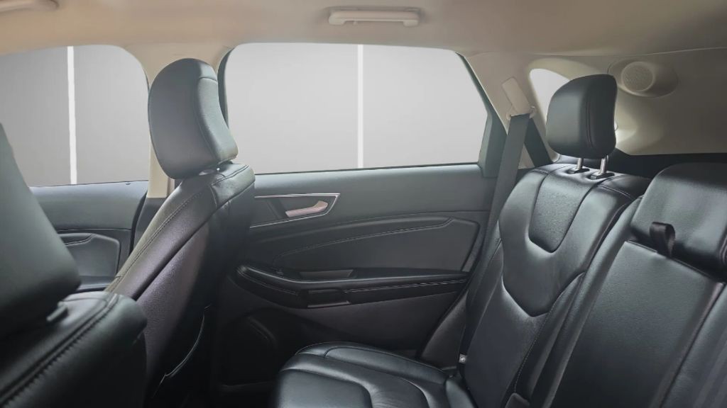 2022 Ford Edge Image 14