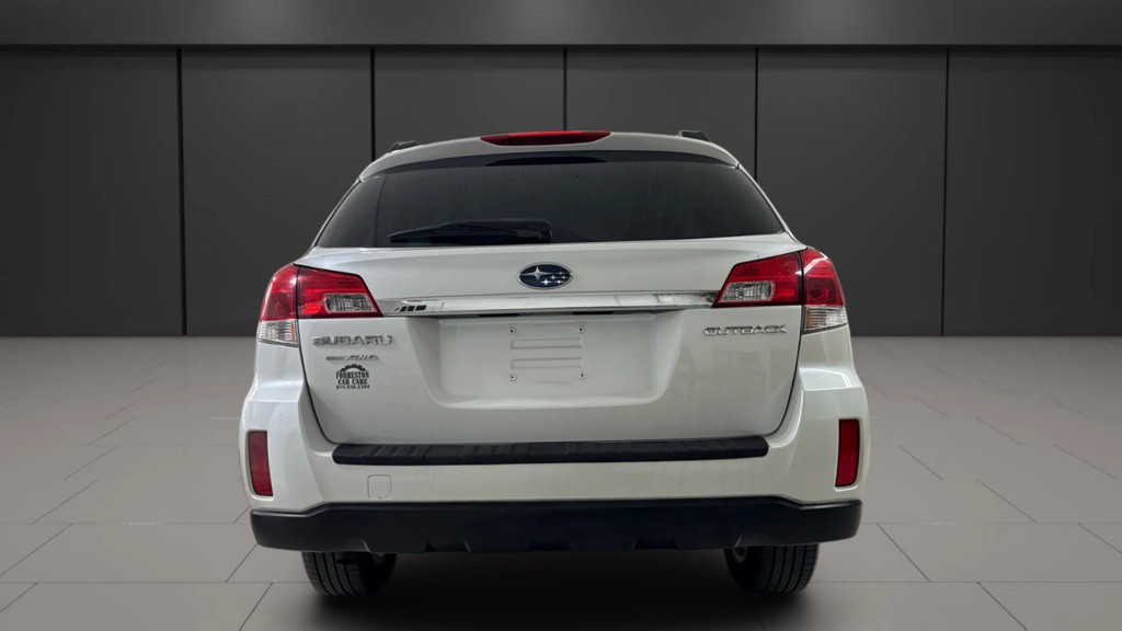 2010 Subaru Outback Image 4