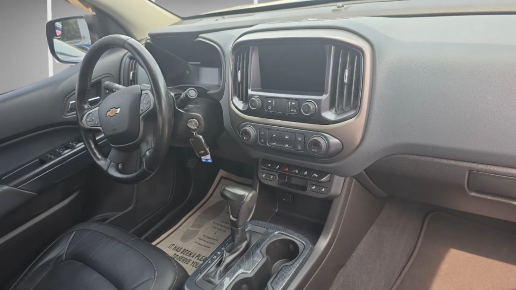 2020 Chevrolet Colorado Image 2