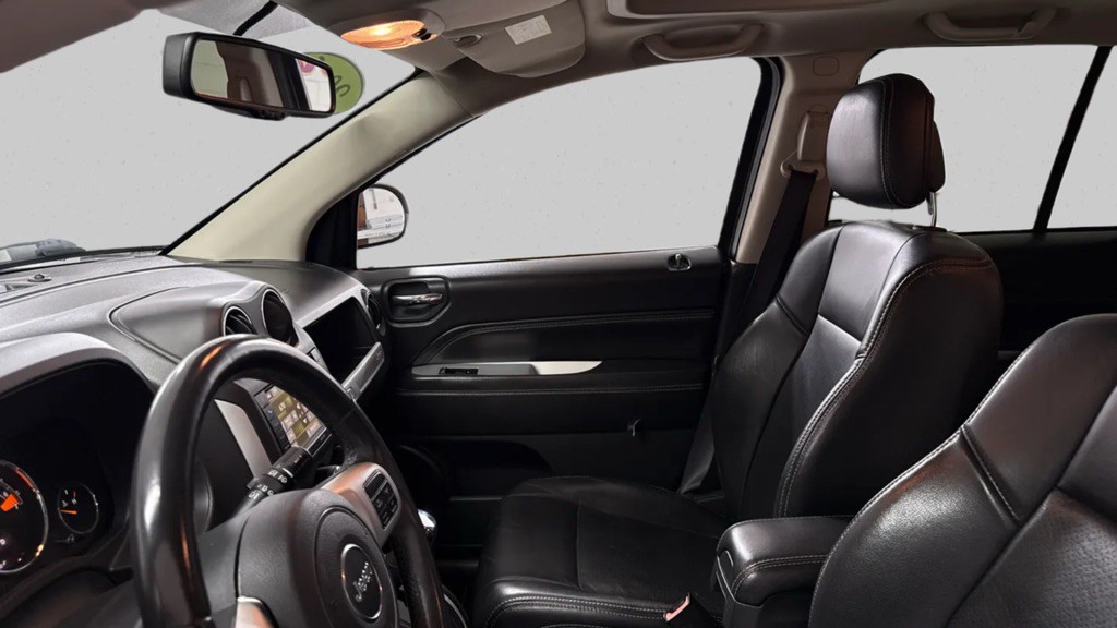 2016 Jeep Compass Image 11