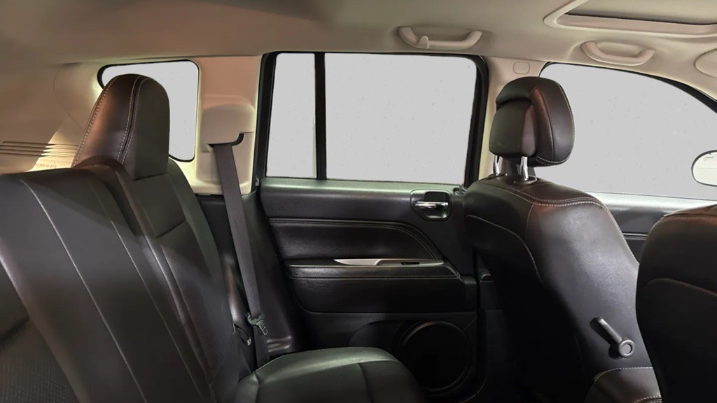 2016 Jeep Compass Image 13