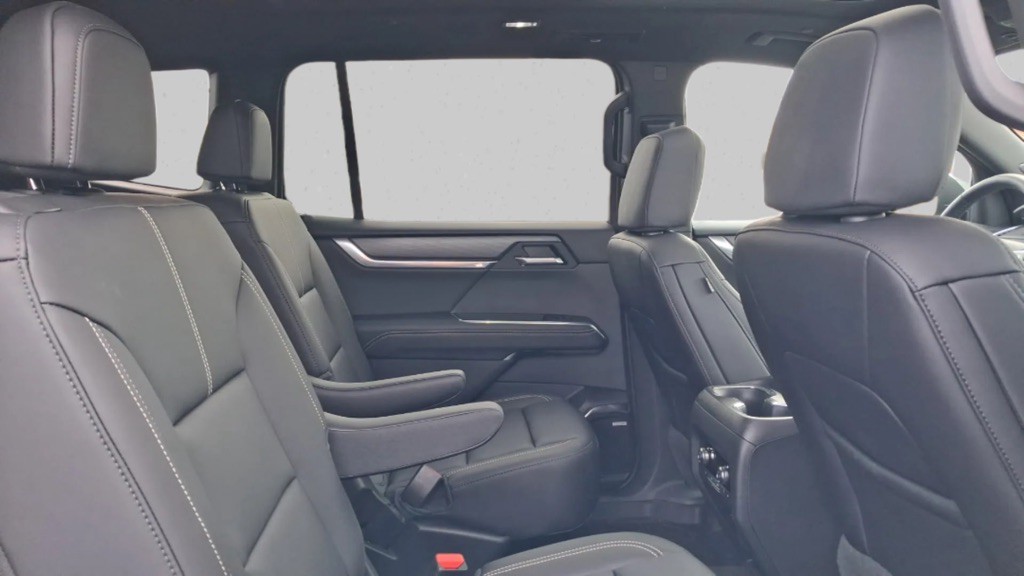 2025 GMC Acadia Image 11