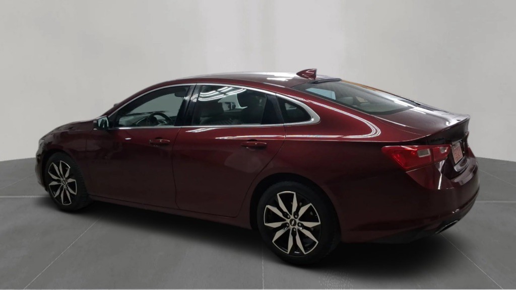 2016 Chevrolet Malibu Image 3