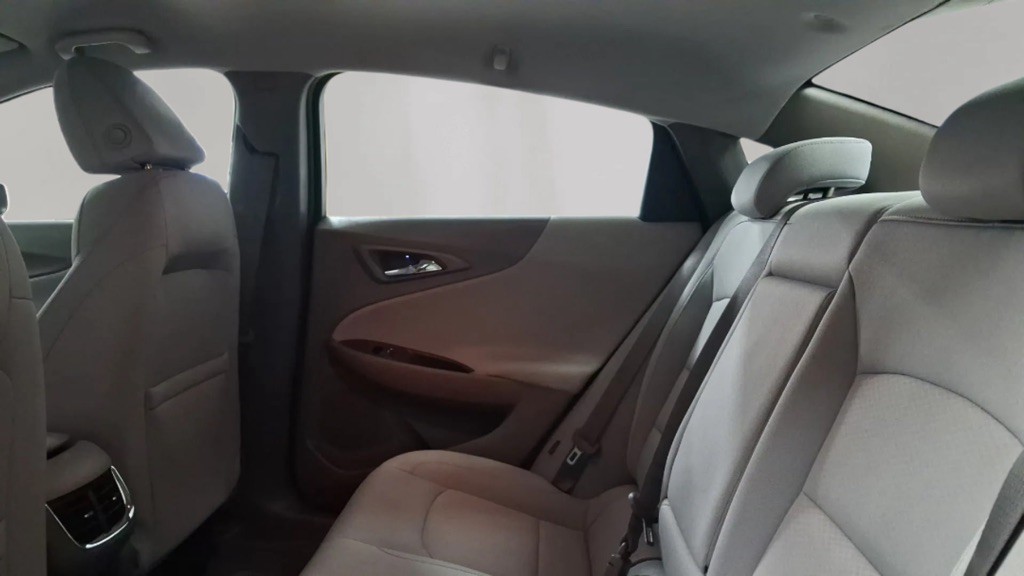 2016 Chevrolet Malibu Image 11