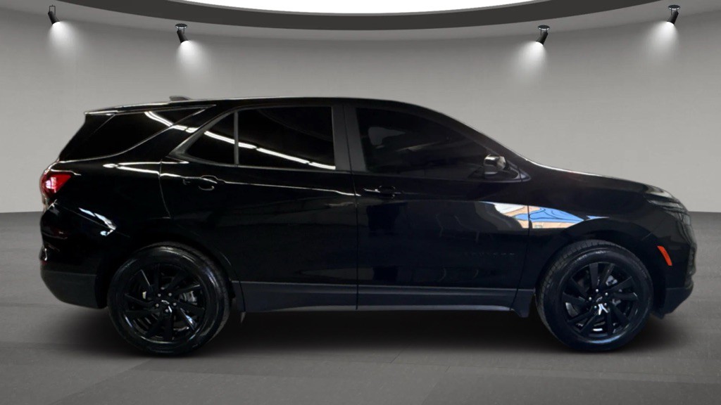 2023 Chevrolet Equinox Image 3