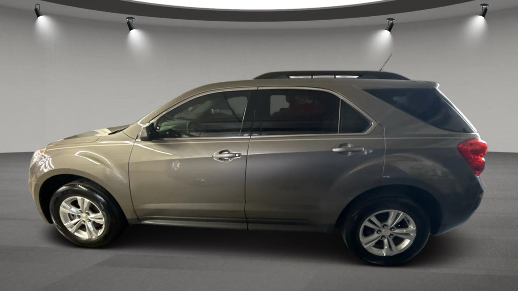 2011 Chevrolet Equinox Image 2
