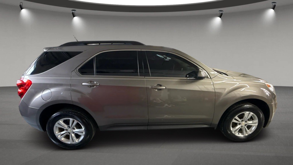 2011 Chevrolet Equinox Image 3