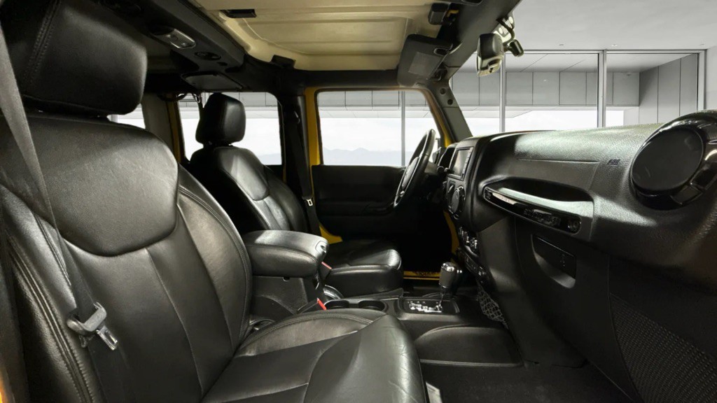 2015 Jeep Wrangler Unlimited Image 12
