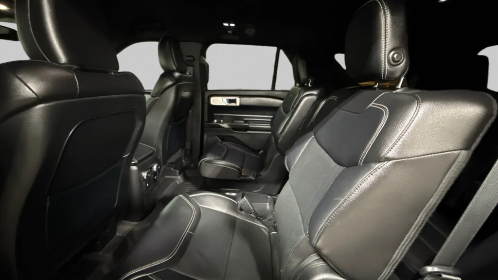 2020 Ford Explorer Image 10