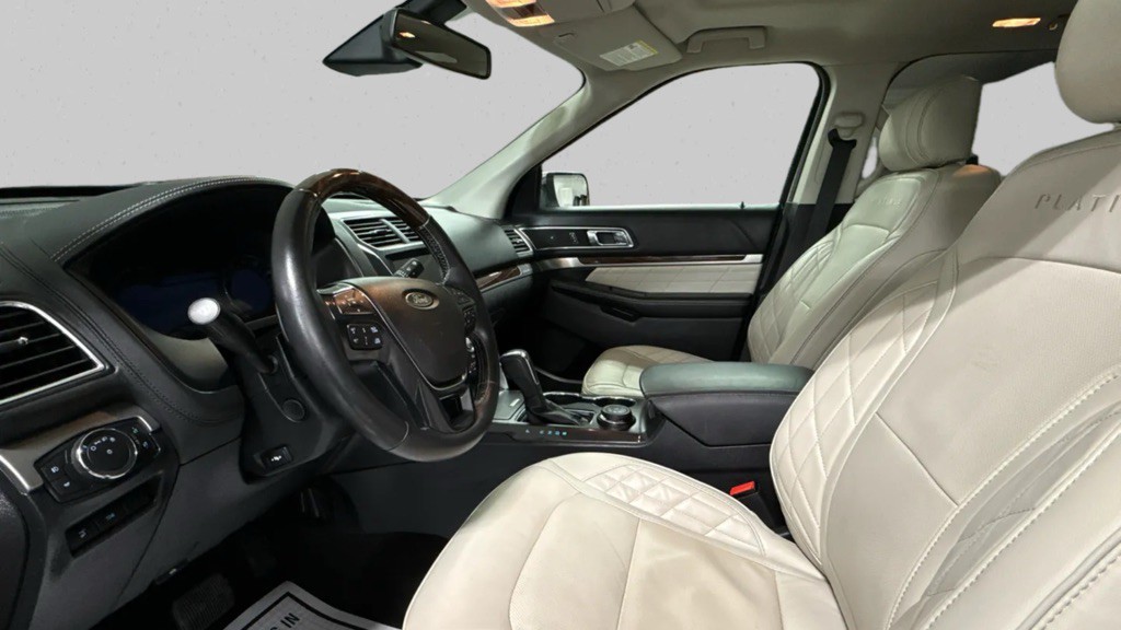 2017 Ford Explorer Image 10