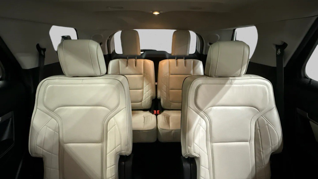 2017 Ford Explorer Image 14