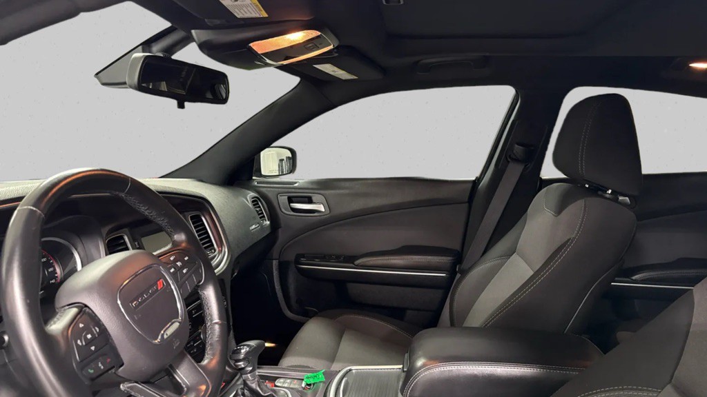 2016 Dodge Charger Image 10