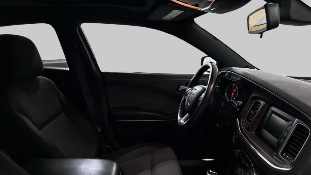 2016 Dodge Charger Image 11