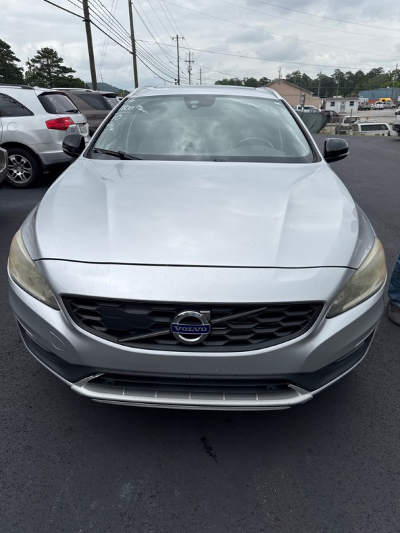 2016 Volvo V60 Image 1