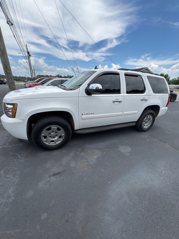 2007 Chevrolet Tahoe Image 2