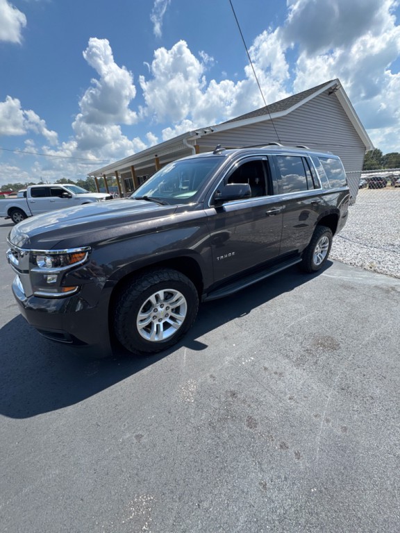 2016 Chevrolet Tahoe Image 2