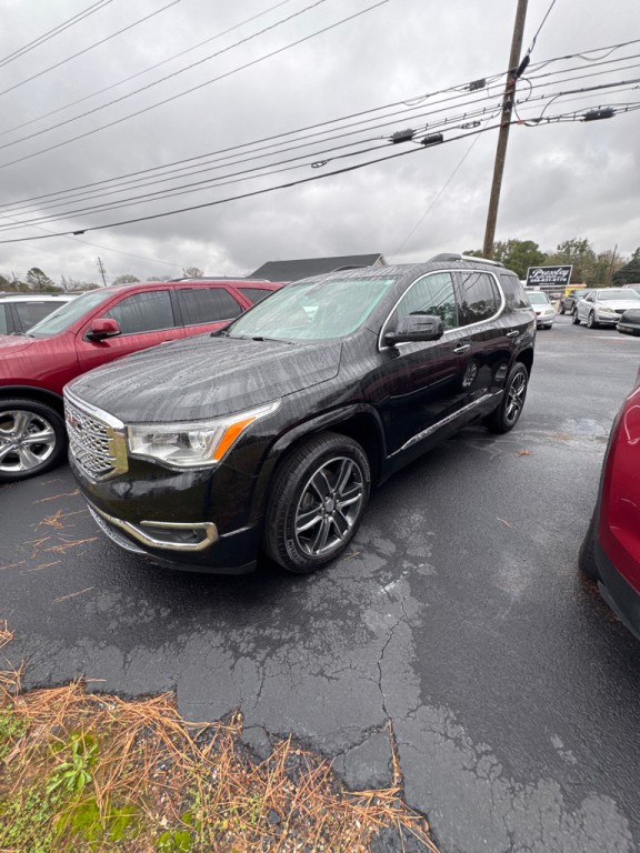 2018 GMC Acadia Image 2