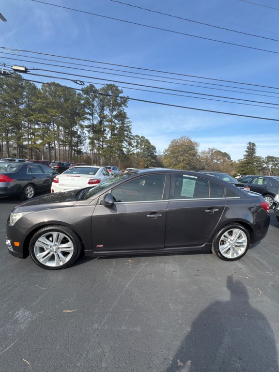 2014 Chevrolet Cruze Image 2