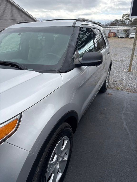 2014 Ford Explorer Image 2