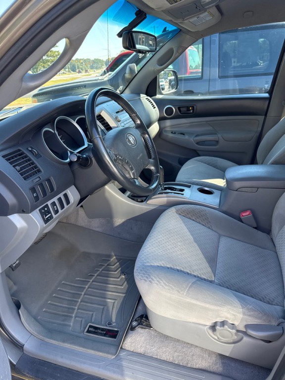 2011 Toyota Tacoma Image 3