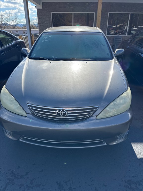 2005 Toyota Camry Image 1
