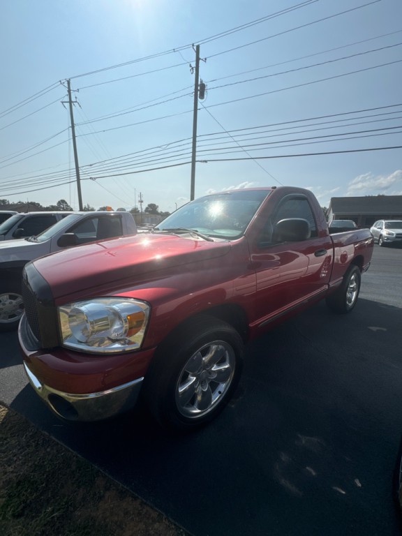 2007 Dodge Ram 1500 Image 2
