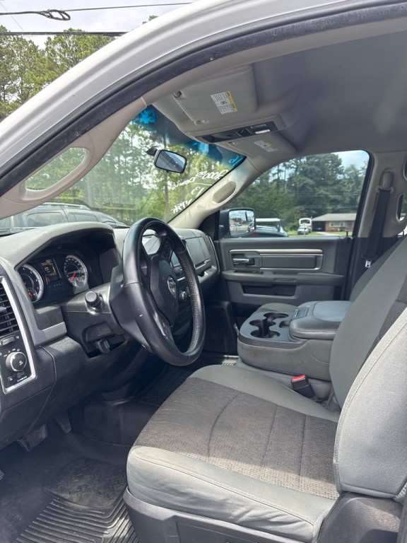 2016 RAM 1500 Image 2