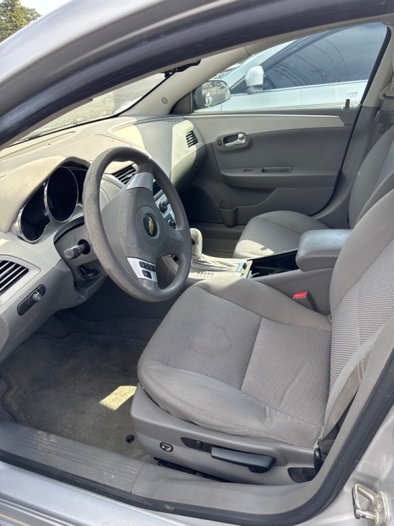 2012 Chevrolet Malibu Image 3