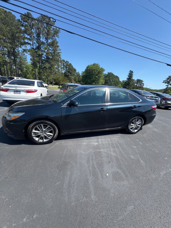 2015 Toyota Camry Image 2