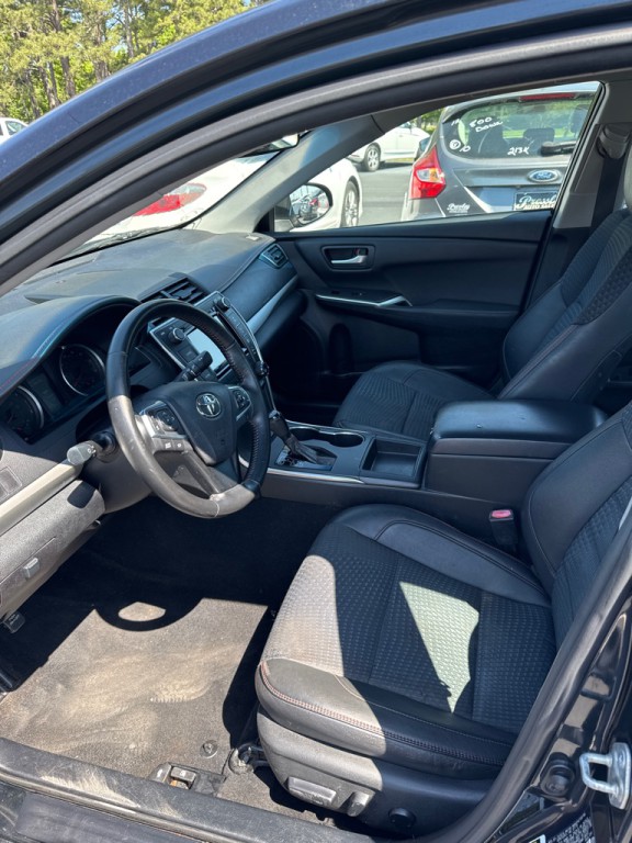 2015 Toyota Camry Image 3