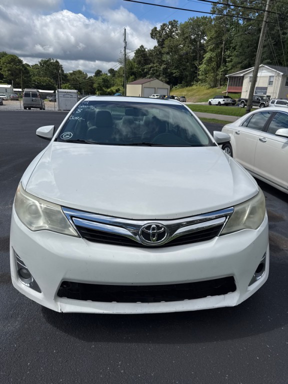 2012 Toyota Camry Image 1