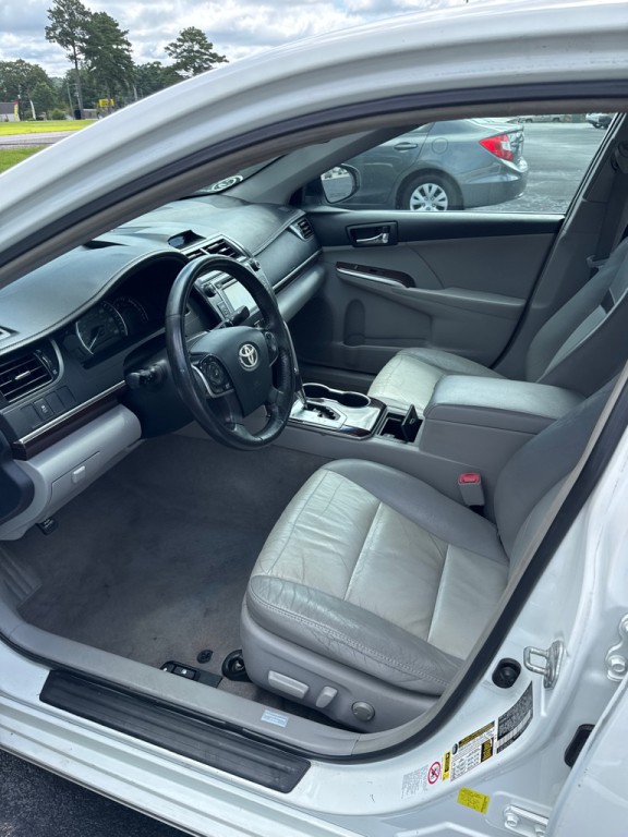 2012 Toyota Camry Image 3