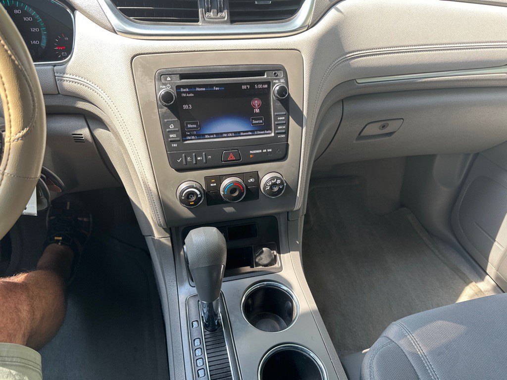 2014 Chevrolet Traverse Image 11
