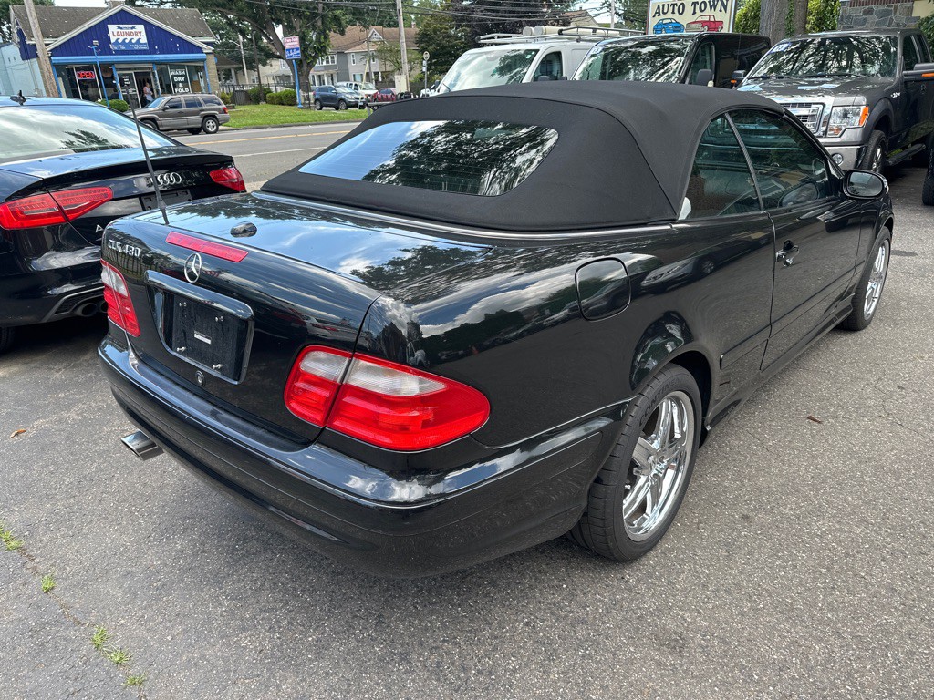2001 Mercedes-Benz CLK-Class Image 5