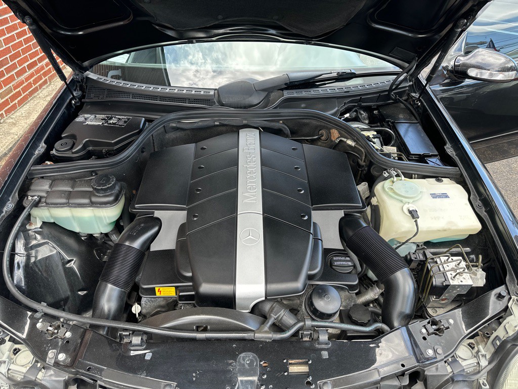 2001 Mercedes-Benz CLK-Class Image 12