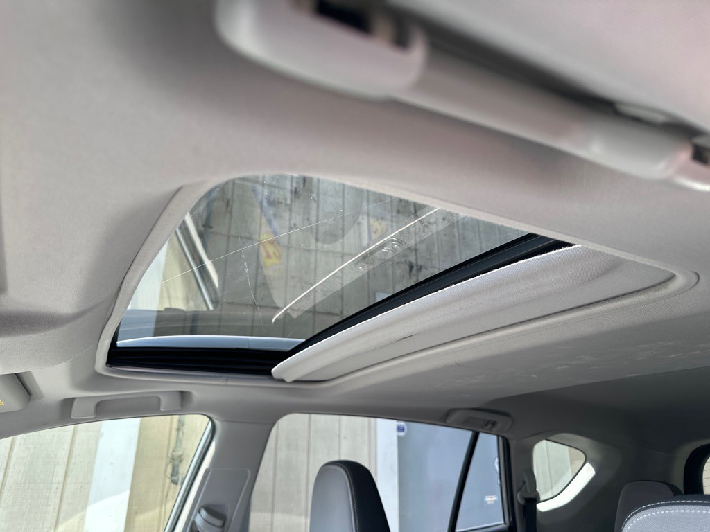2015 Toyota Rav4 Image 9