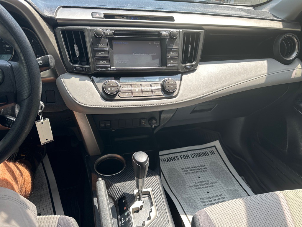 2015 Toyota Rav4 Image 11