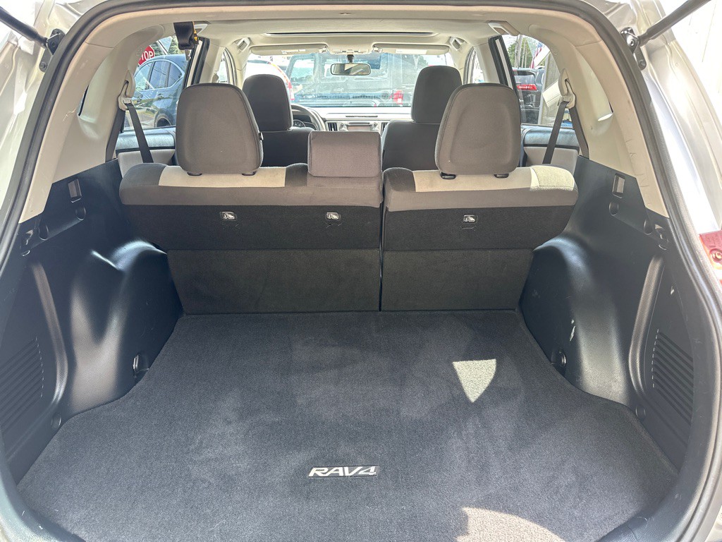 2015 Toyota Rav4 Image 12