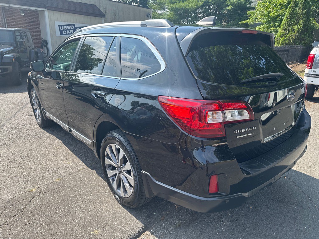 2017 Subaru Outback Image 3