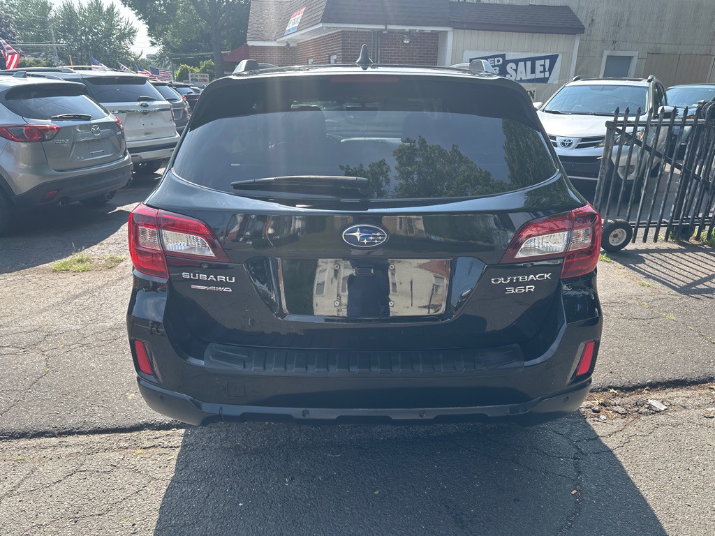 2017 Subaru Outback Image 4