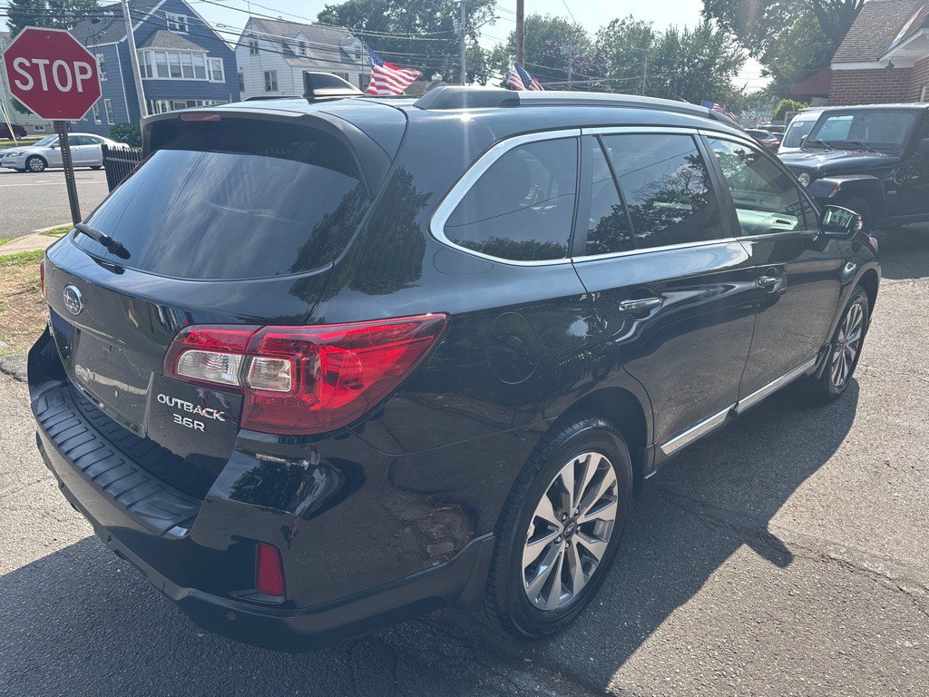 2017 Subaru Outback Image 5