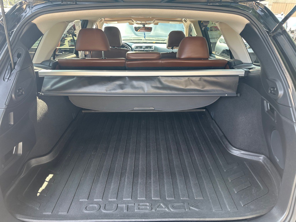 2017 Subaru Outback Image 12