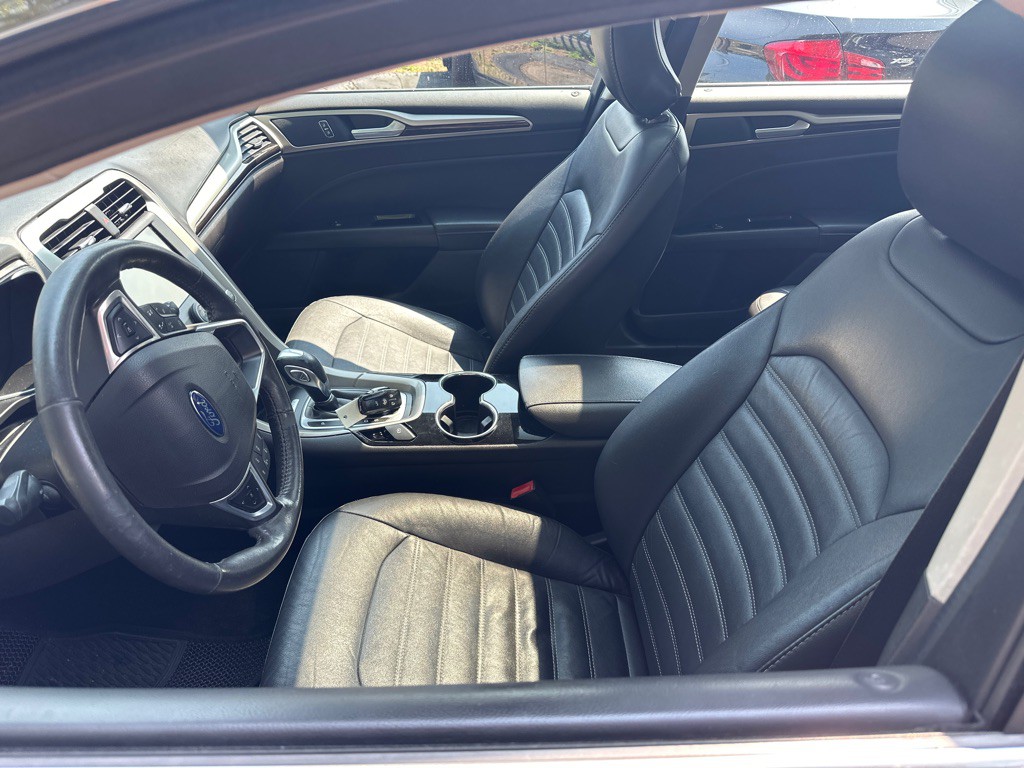 2016 Ford Fusion Image 9