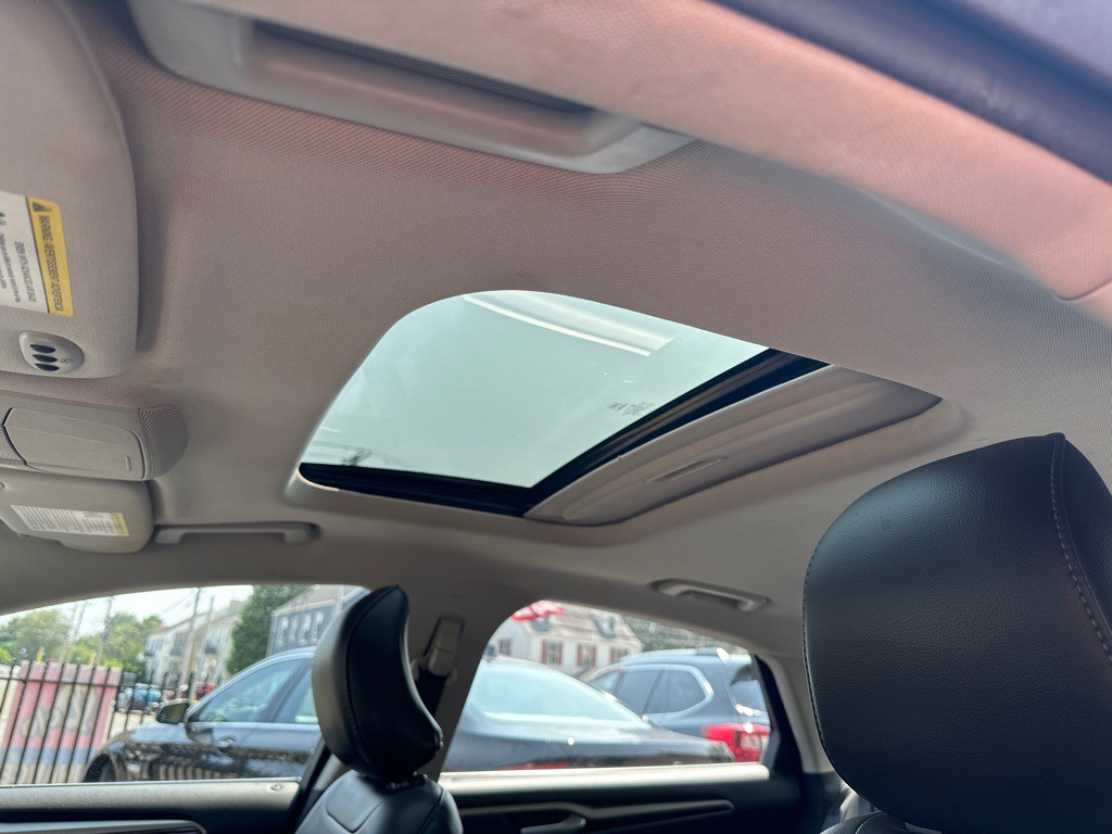 2016 Ford Fusion Image 10