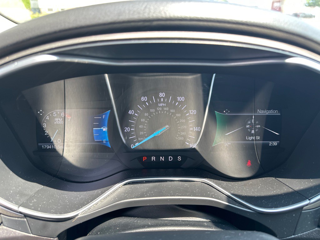 2016 Ford Fusion Image 11