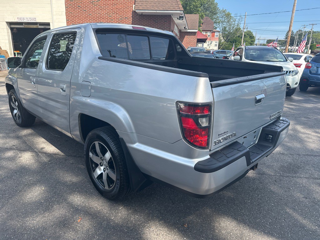 2014 Honda Ridgeline Image 3