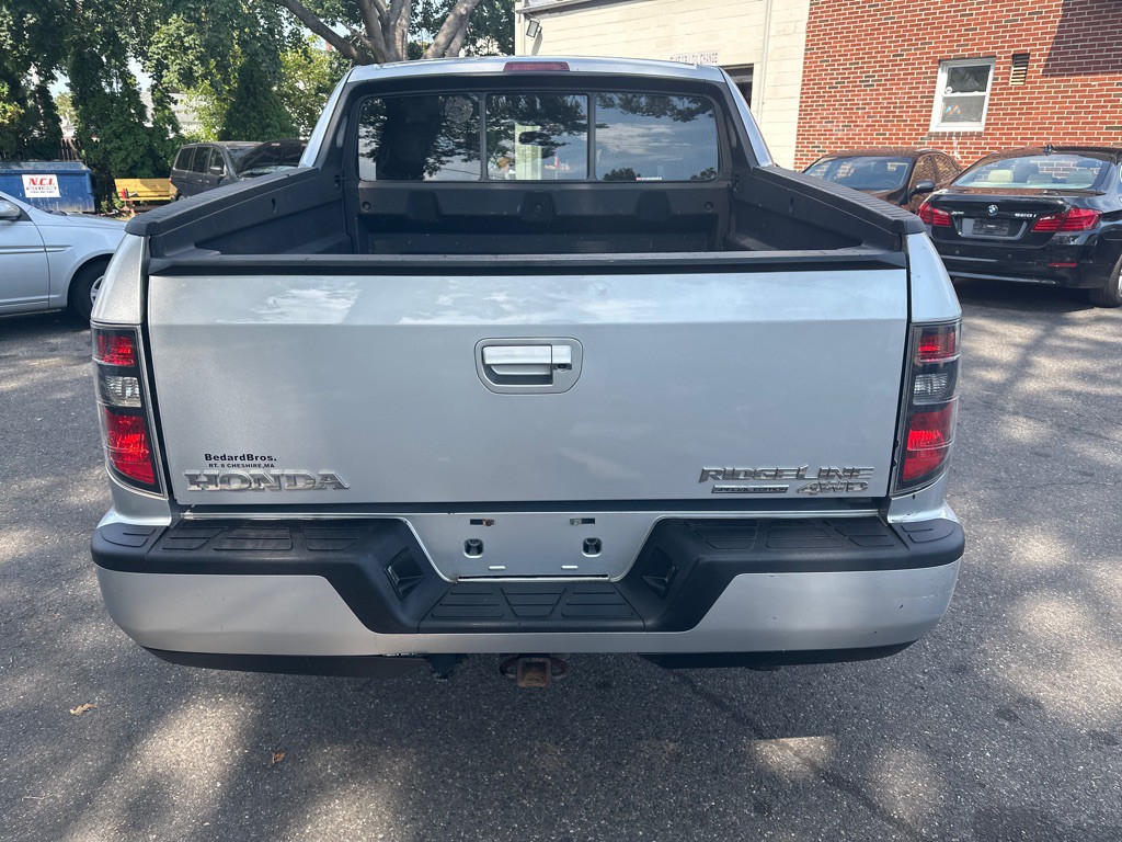 2014 Honda Ridgeline Image 4