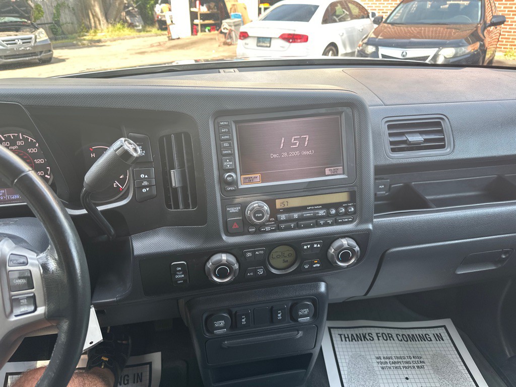 2014 Honda Ridgeline Image 11