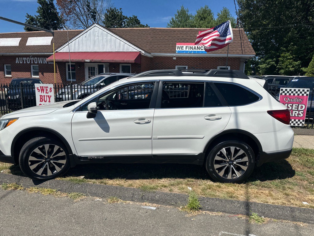2016 Subaru Outback Image 2