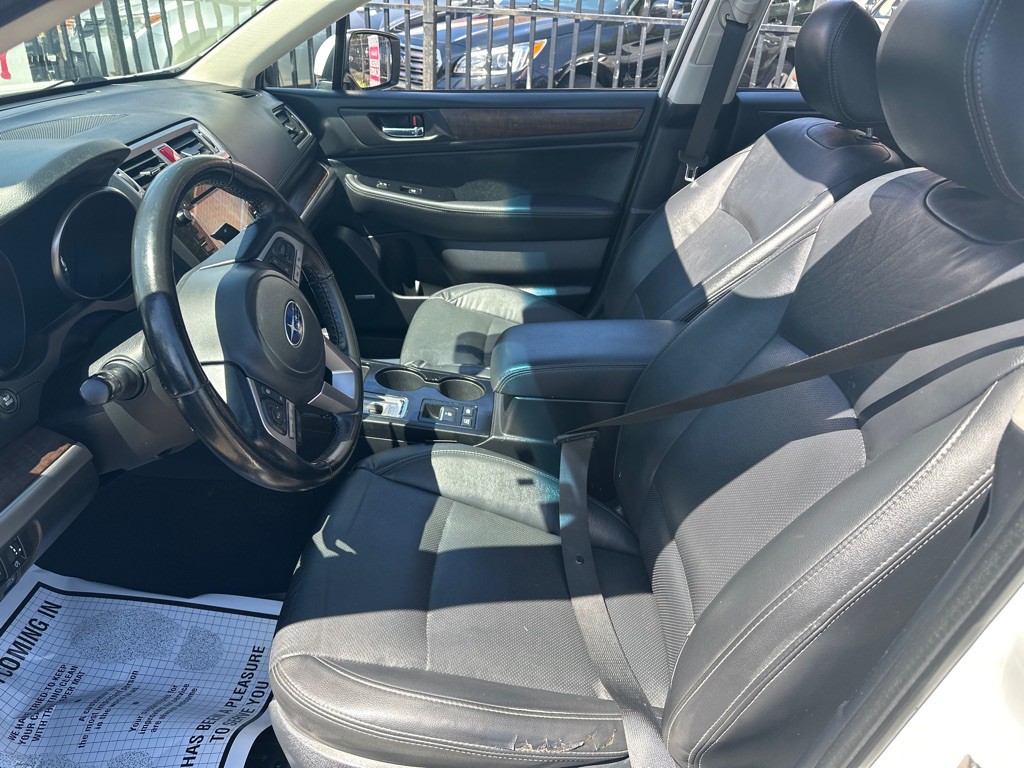 2016 Subaru Outback Image 8